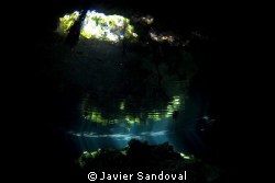 Cenote Taj Majal refraction light effect by Javier Sandoval 